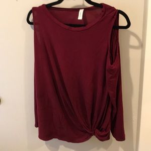 Long sleeve cold shoulder